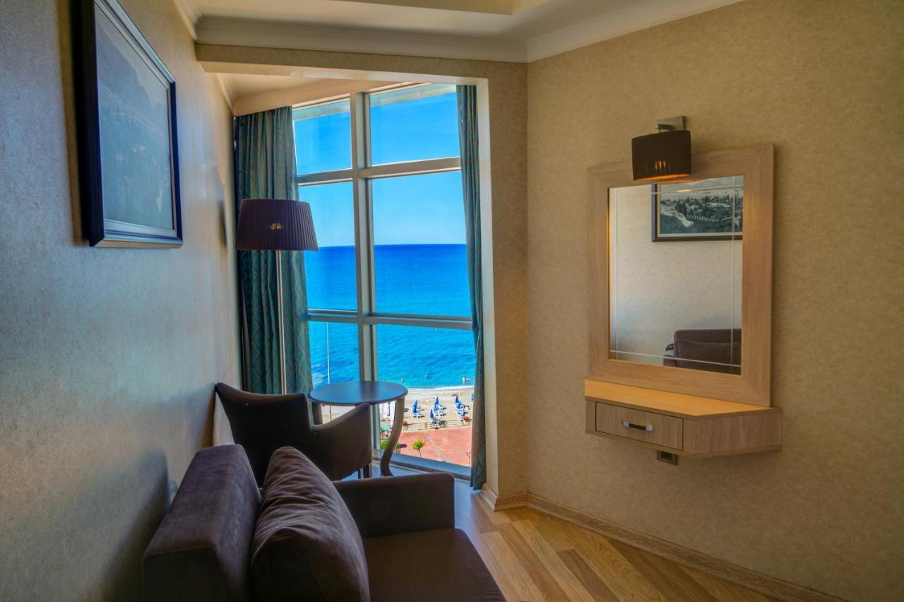 Parador Beach Hotel All Inclusive 3*